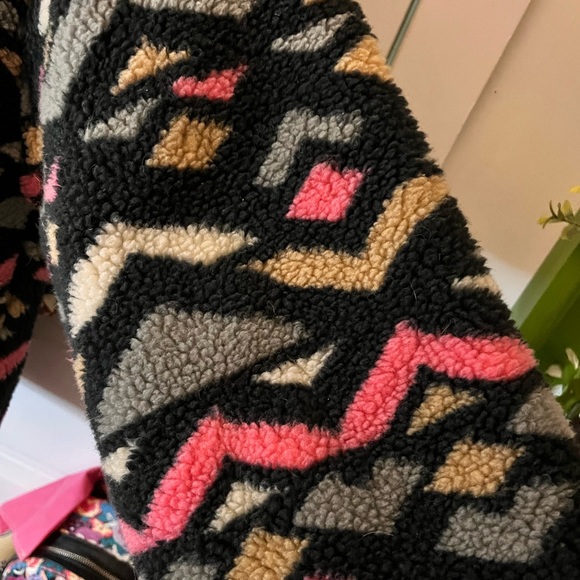 Fuzzy Pull Over Levi’s Retro Jacket - Picture 2 of 4